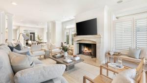 Χώρος καθιστικού στο Crystal Cove by AvantStay Gorgeous Charming Newport Home