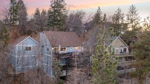 Tòa nhà nơi nhà nghỉ dưỡng tọa lạc