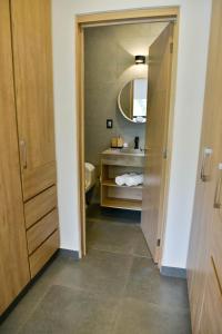 Ένα μπάνιο στο Casa Begonias Hotel mas Villas