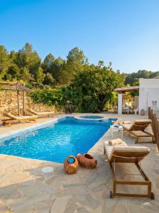 Πισίνα στο ή κοντά στο Villa Can Mestreso Suite Ibiza