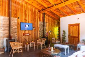 TV a/nebo společenská místnost v ubytování Lican Lodge