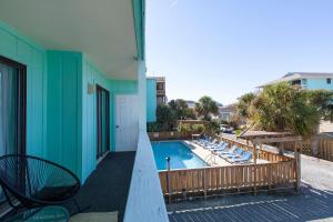 Hồ bơi trong/gần Carolina Dreaming 3 bedroom 2 bath condo +4 ảnh