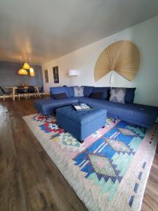 Khu vực ghế ngồi tại Carolina Dreaming 3 bedroom 2 bath condo