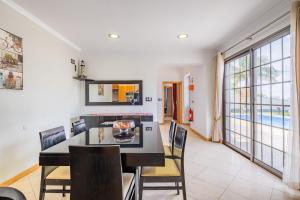 Nhà bếp/bếp nhỏ tại Country Escape