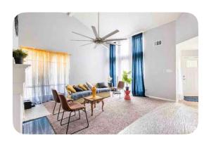 Гостиная зона в Private Room near JFK, UBS Arena