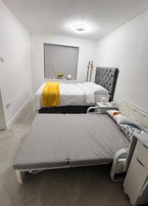 Imagen de la galería de Newly renovated, modern studio within a detached, en Sheffield