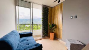 Nespecifikovaný výhled na hory nebo výhled na hory při pohledu z apartmánu + 5 fotografií