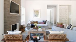 TV a/nebo společenská místnost v ubytování Syrah by AvantStay Hilltop Haven in Sonoma Private Pool Patio