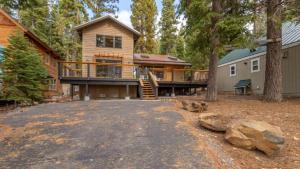 Tòa nhà nơi nhà nghỉ dưỡng tọa lạc