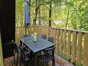 Balkón nebo terasa v ubytování Fenced Country Chalet in Durbuy + 3 fotografie