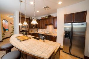 Kuchyň nebo kuchyňský kout v ubytování Marbella 3D 3 BR Ocean View