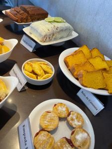 Φαγητό σε αυτό το ξενοδοχείο διαμερισμάτων ή κάπου εκεί κοντά