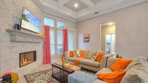 Χώρος καθιστικού στο Graford by AvantStay Hot Tub Firepit Mini Putt