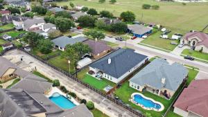 Πισίνα στο ή κοντά στο Graford by AvantStay Hot Tub Firepit Mini Putt