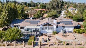 Budova, kde se prázdninový dům nachází