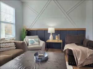 Et opholdsområde på Vacation Beach House