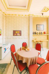 TV a/nebo společenská místnost v ubytování Long Homestay Xuyên Á - Hotels