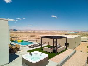 Bazén v ubytování Lakeview Oasis at Powell nebo v jeho okolí