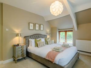 Ένα ή περισσότερα κρεβάτια σε δωμάτιο στο 1 Bed in Wareham oc-88099