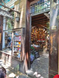 Nhà hàng/khu ăn uống khác tại Moderno apartamento a metros de 18 de Julio