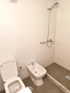 Phòng tắm tại Moderno apartamento a metros de 18 de Julio