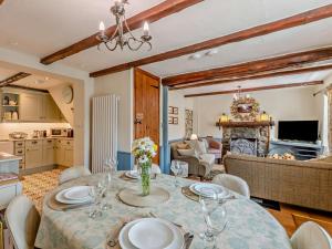 Et tv og/eller underholdning på 3 Bed in Ulverston oc-sz445