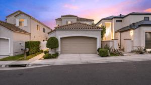 Το κτήριο όπου στεγάζεται  η παραθεριστική κατοικία