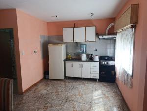 Η κουζίνα ή μικρή κουζίνα στο Complejo Berazategui 24