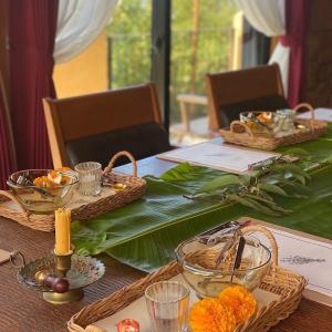 Mad i feriehuset eller i nærheden