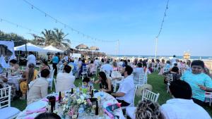 Επισκέπτες που μένουν στο Artisan Playa Esmeralda Family Beach Hotel +109 φωτογραφίες