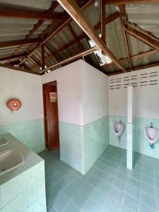 Koupelna v ubytování KNM Living Home