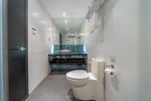 Phòng tắm tại Orange Hotel Shanghai Changfeng Park +33 ảnh