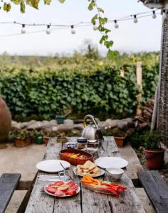 Φαγητό σε αυτός ο ξενώνας ή κάπου εκεί κοντά