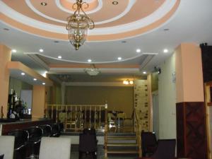 Lounge atau bar di C Fun Addis Hotel
