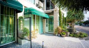 Budova, kde se hotel nachází