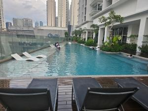 La pileta dentro o cerca de Quill Residence Kuala Lumpur by PN