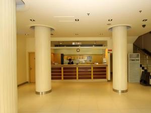 Ο χώρος του λόμπι ή της ρεσεψιόν στο Jinjiang Inn (Hankou Railway Station)