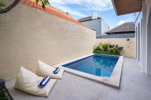Πισίνα στο ή κοντά στο 3Bedrooms Escape Villa Legian Near Doublesix Beach