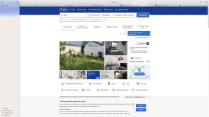 Capture d'écran d'un site web avec une bande de photos dans l'établissement Les pins de Talant , au calme en rez de jardin, à Talant