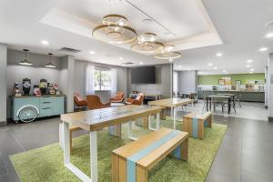 Η κουζίνα ή μικρή κουζίνα στο Spark By Hilton Kannapolis