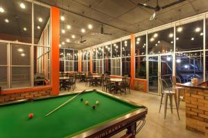 Bàn bi-da tại Happy Village Kundasang