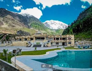 En generel udsigt til bjerge eller udsigt til bjerge taget fra hotellet