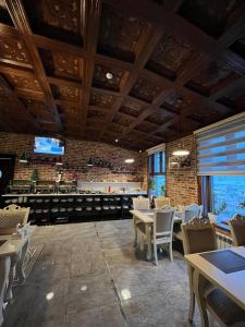 Restaurace v ubytování Starway Hotel