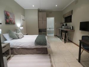 Nhà bếp/bếp nhỏ tại Home on Haven Hill