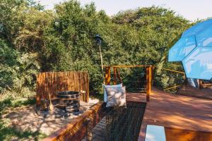 Κήπος έξω από το The Dome, Private Pool, Hot tub, Free Standing Bath, Private Game Reserve, Stargazing, Giraffe Tower, Romantic Getaway, Ultimate Bush Luxury