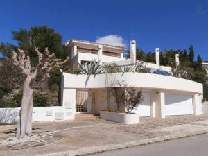 Здание виллы