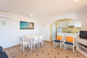 Køkken eller tekøkken på V60A Villa Lucia