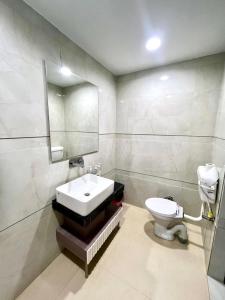 Koupelna v ubytování Elinor Villa