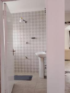 Ένα μπάνιο στο Julli Villas