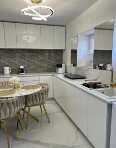 Φωτογραφία από το άλμπουμ του Gold σε Swieta Katarzyna +25 φωτογραφίες